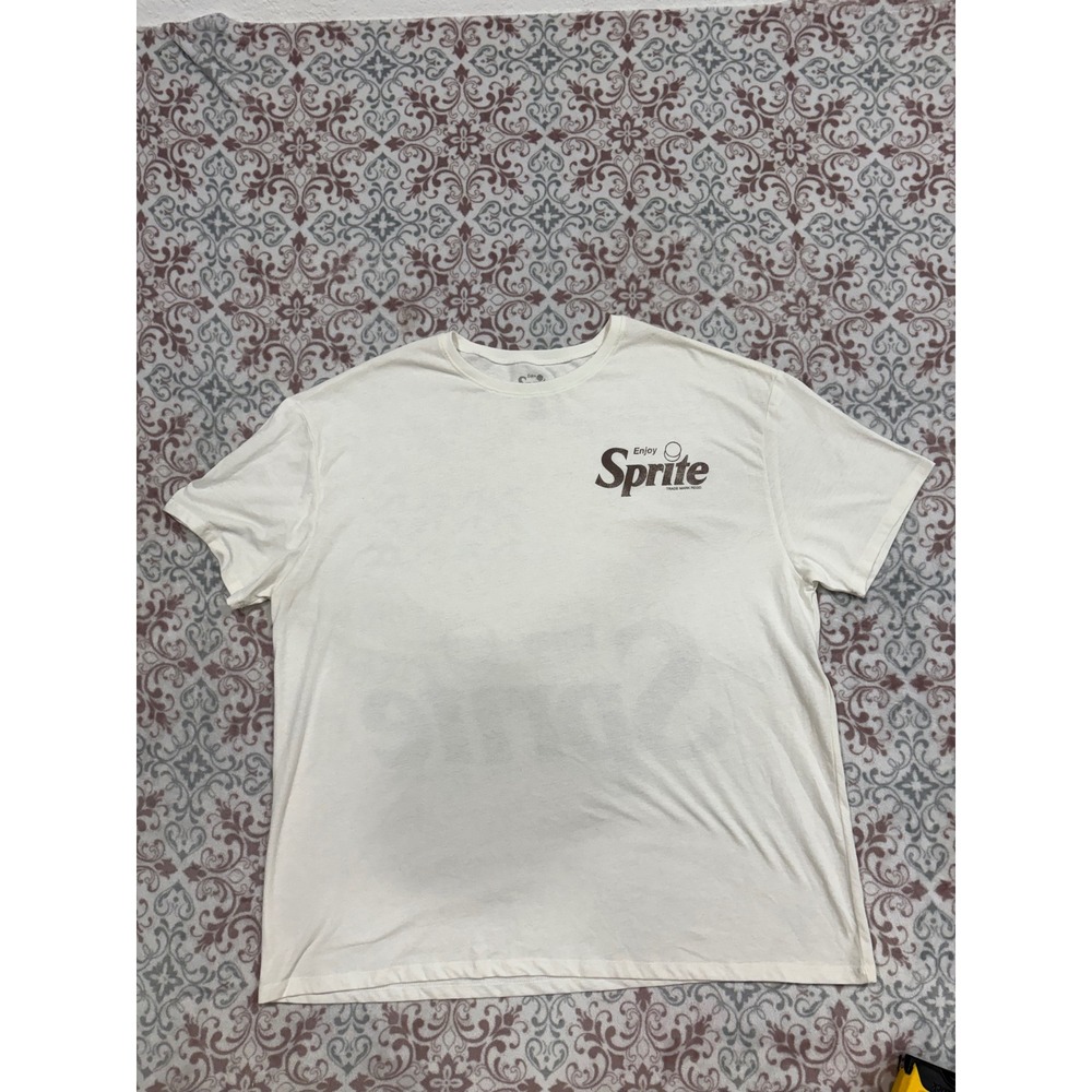 Enjoy Sprite Graphic T-Shirt Mens Medium Cream Off White Soda Logo Back Print